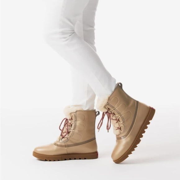 Sorel Joan of Arctic Next Lite Lux Shearling Boot in Gold Fungi Size 7 ✨ - Picture 2 of 11